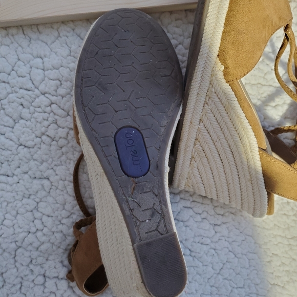 Lace Up Wedges - Picture 2 of 3